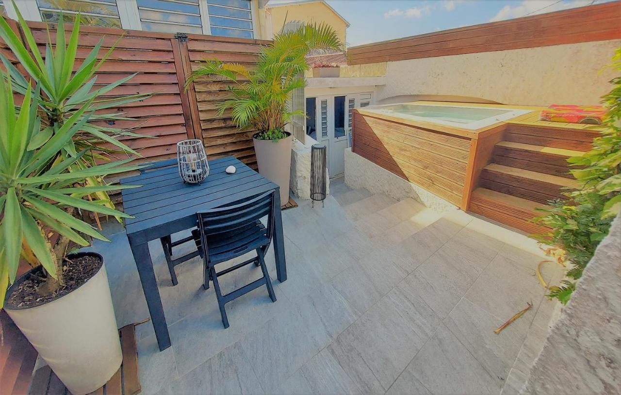 Ocean Bayalocation Apartment L'Anse Mitan ภายนอก รูปภาพ